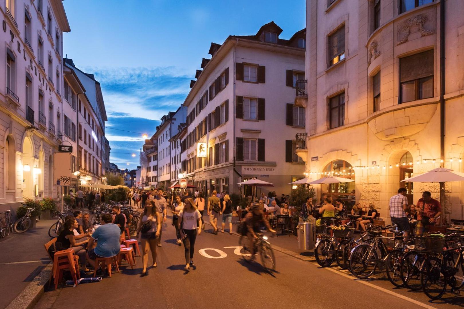 Special Einstein I Apartment Basel, Messe Kleinbasel 10-Star Εξωτερικό φωτογραφία