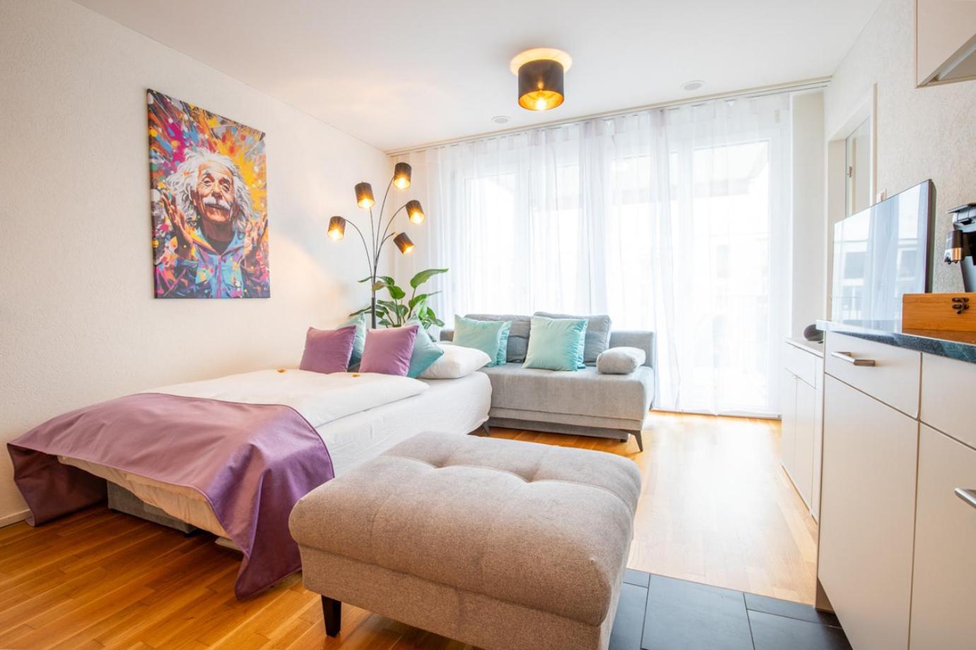 Special Einstein I Apartment Basel, Messe Kleinbasel 10-Star Εξωτερικό φωτογραφία
